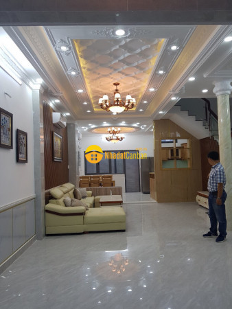 8161639_LaRmyBl8ZA_1633300995.jpg