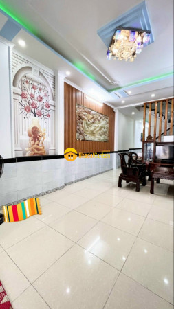8282987_s6e3AgzkET_1638704465.jpg