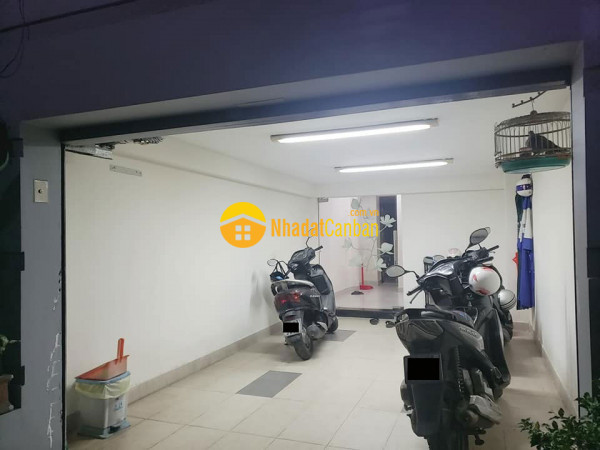 8344860_74nukmRxrB_1641358323.jpg