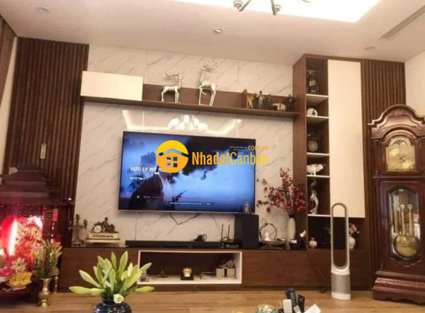 m_JuRzAiXrak_1645748882.jpg