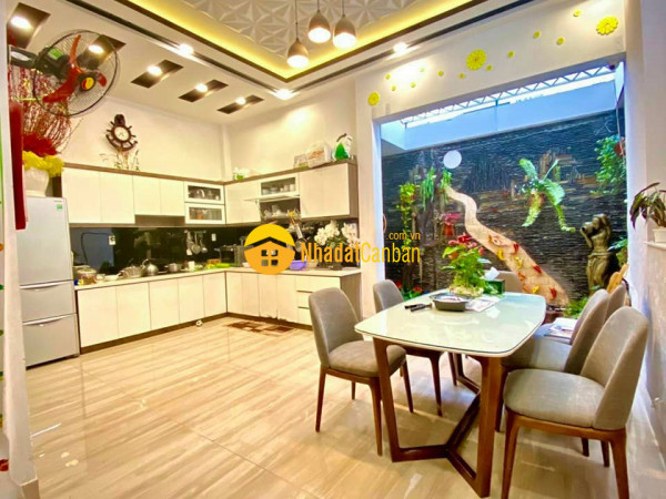 8429560_3LBgEs8Pun_1646809503.jpg