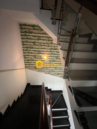 8615815_lWM6QauzkN_1652776773.jpg