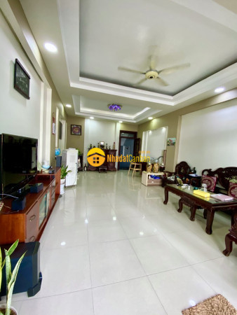 m_3QDY27d0V6_1657260435.jpg