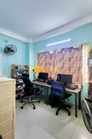 8741671_q365YeVhkU_1657676233.jpg