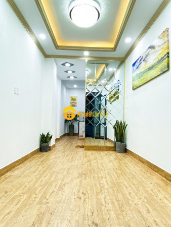 m_8UgBolv7rD_1665277437.jpg