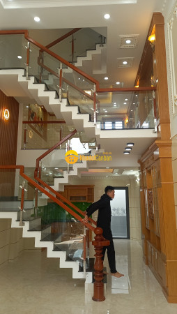 8942318_9LlvaqkhoD_1666254931.jpg