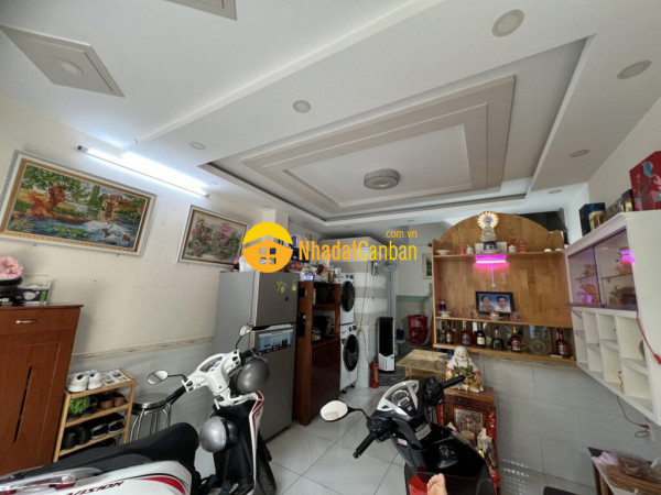 9008290_2ek8dIVhaU_1669432886.jpg