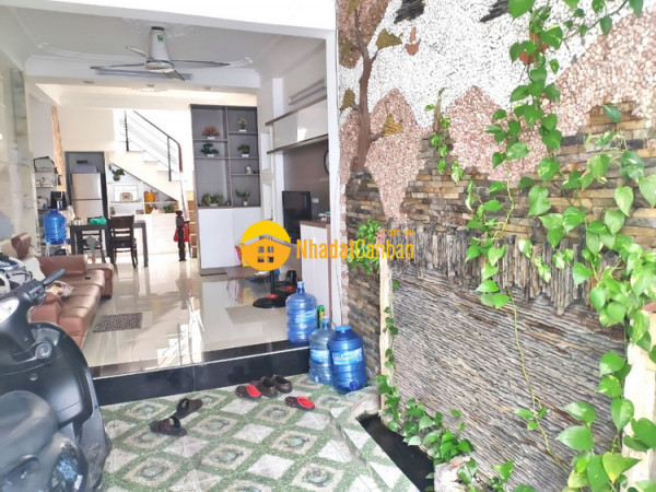m_ILkA43UpGu_1669424440.jpg