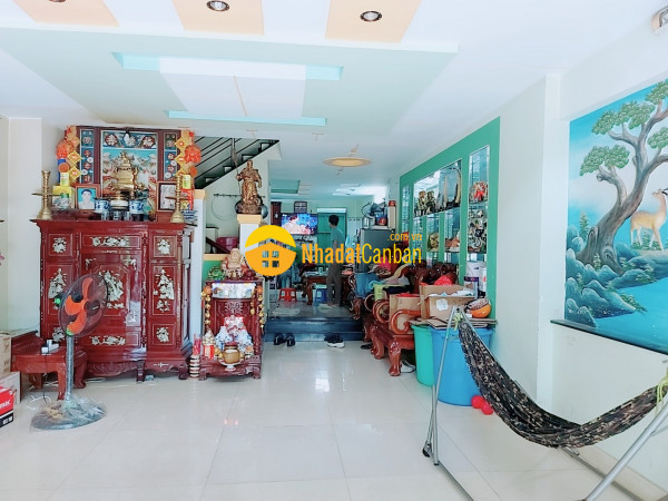 m_a5rFqBHUAj_1682936362.jpg