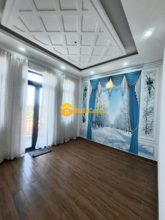 9056837_7OGS3aLWeQ_1684597582.jpg