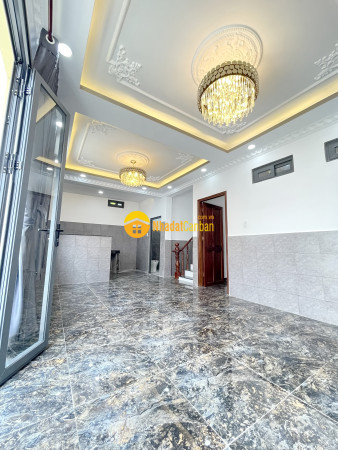 m_lIAiZenv8s_1685064807.jpg