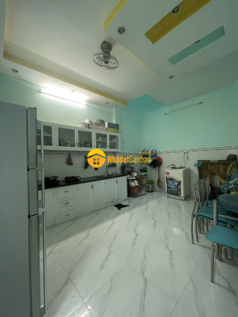 9088536_tMYaghR1s3_1696414977.jpg