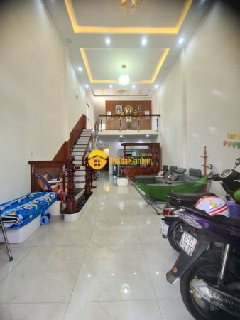 m_Ii10SdC7oO_1713770684.jpg