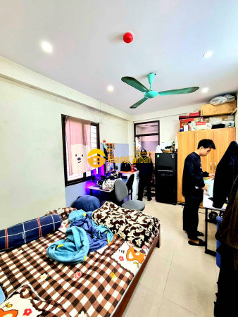 9162747_NRckpTMjH3_1730756869.jpg