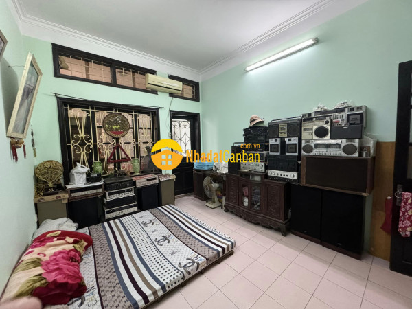 9186850_ARhEN8yZsa_1743567296.jpg