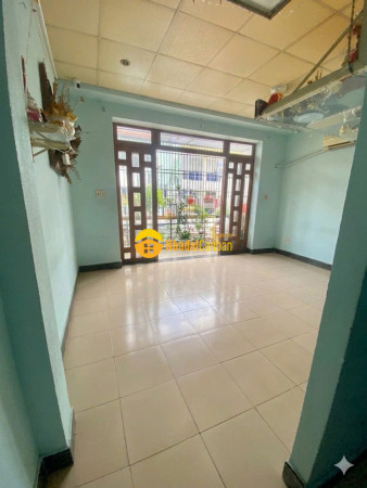 9236696_zekgTOm97M_1777517546.jpg