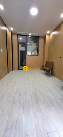 m_XbCMg5wKy8_1777946905.jpg
