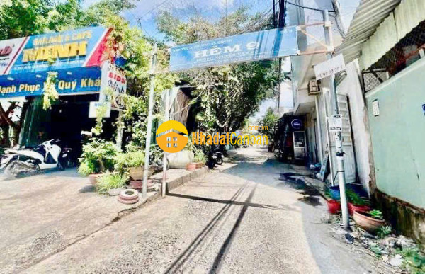m_omLPBChJvg_1778466216.jpg