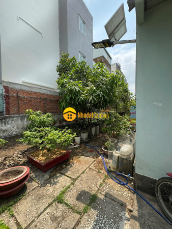 9237942_RY86ASUuqf_1778749668.jpg