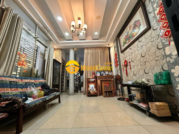 m_q9EgjDcIKy_1779637405.jpg