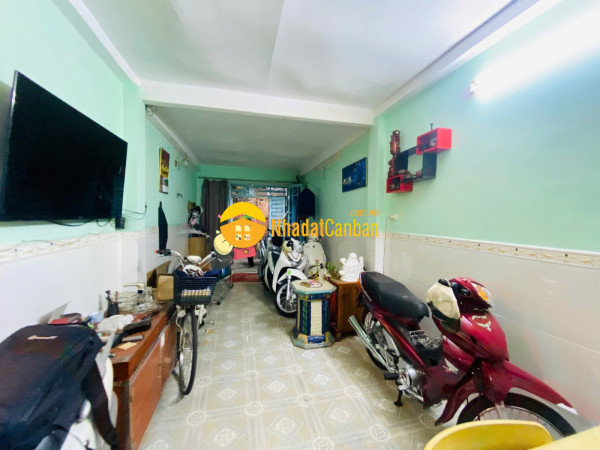 m_VOT6DtdqRX_1780058990.jpg