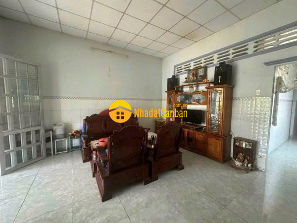 9239577_AjNoQblTSa_1780105451.jpg