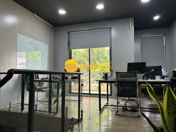 m_pctOS7JbEs_1780330328.jpg