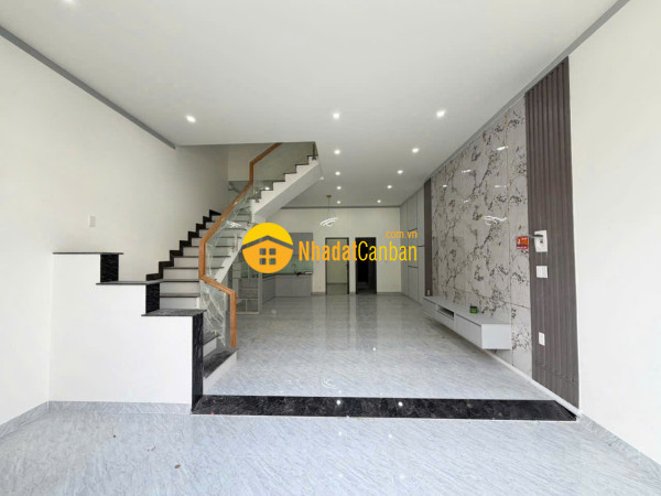 9240101_DUvSzIROAo_1780624247.jpg