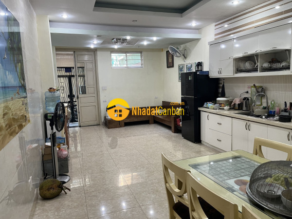 m_3MTapf6gE8_1781964644.jpg