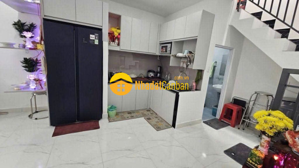 9242368_rTgO8J39Wl_1782827092.jpg