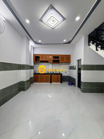 9242423_SKDVPtYULv_1782877373.jpg
