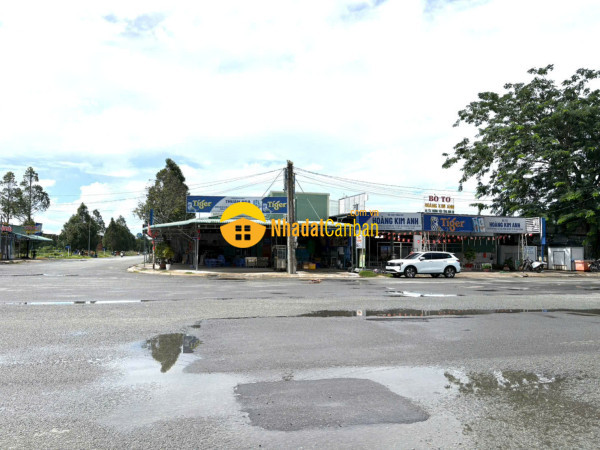 9242429_amSBFZelG0_1782878745.jpg