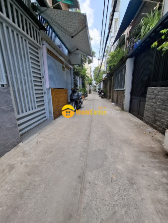 9242580_Yk2fCRjcvM_1783017138.jpg