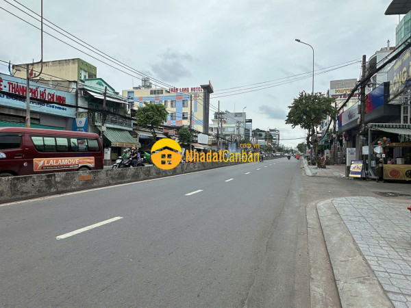 9242662_hzmF1SXdPJ_1783088511.jpg
