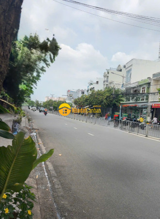 9242925_GmuarB76XU_1783413742.jpg