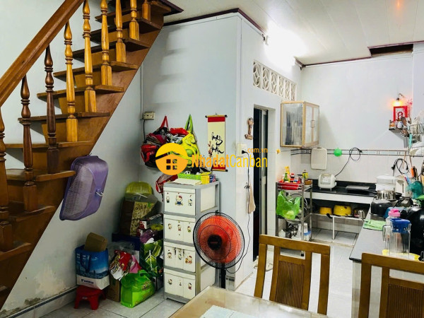 9243562_Ze4lKhmCIa_1784035127.jpg