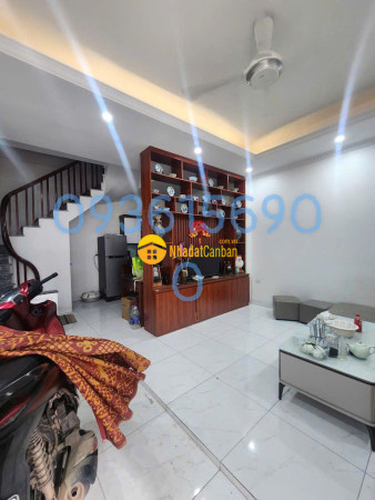 9243623_FrKu2t5Jcy_1784097399.jpg