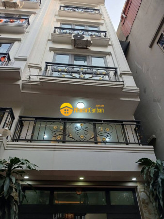 9243747_fXPji2JLTa_1784203904.jpg