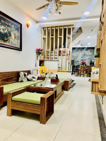 m_2tqmUOyu3d_1784490324.jpg
