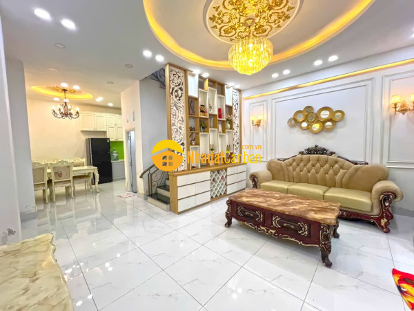 9244941_YKOWDuyco8_1785314899.jpg