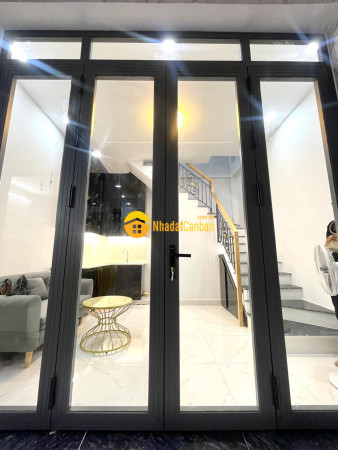 m_95mbZaElQM_1785509106.jpg