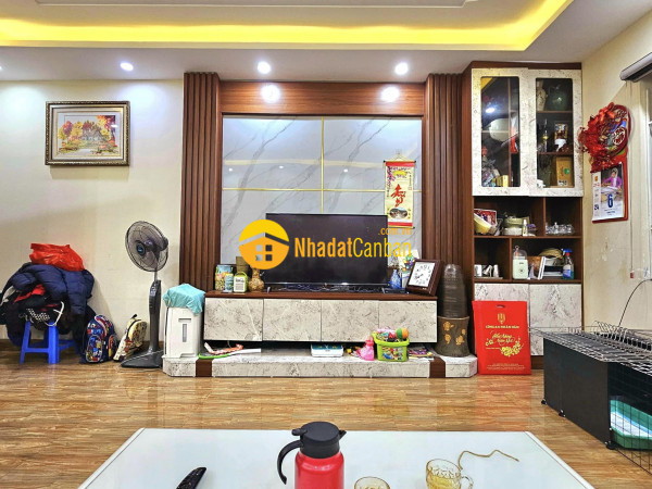 m_sHq3EzlBNR_1785901159.jpg