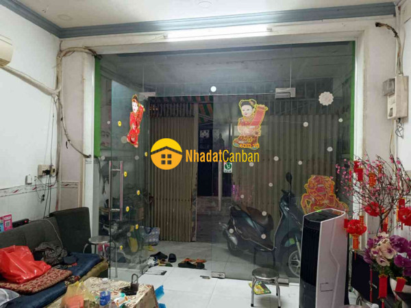 m_7udCPa1DU9_1786037826.jpeg