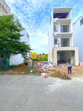 m_J9o4AGMitI_1786529743.jpg