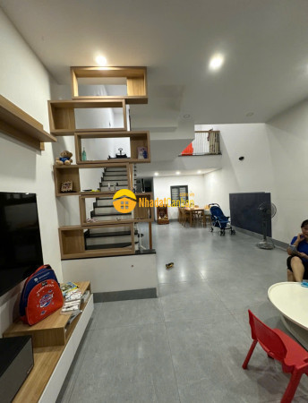 9246681_eGgPv81czb_1787131579.jpg