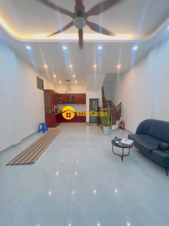 m_UwPd6lzaIb_1787629632.jpg