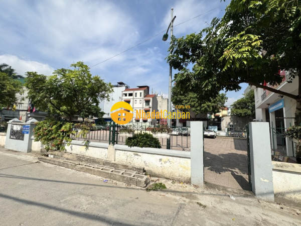m_QOh17ELVrw_1787847998.jpg