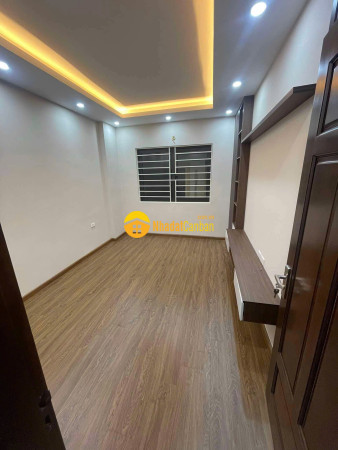9247527_GpnRT5sD87_1788423983.jpg