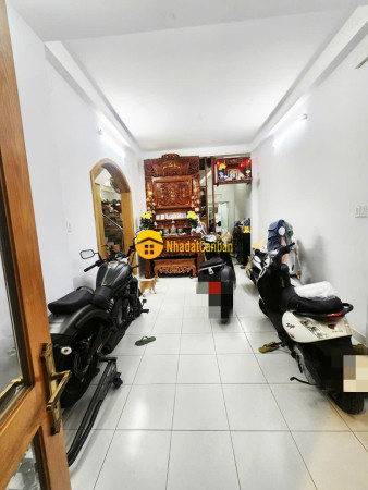 9247604_u3BvMJkph6_1788506793.jpg