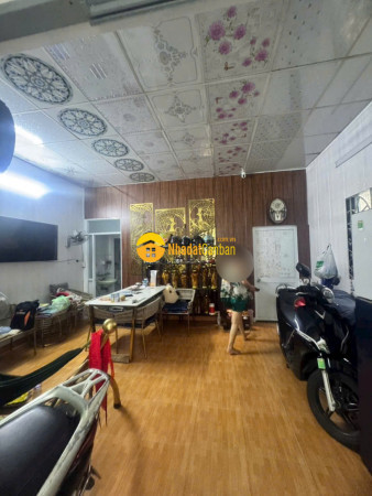 9247970_BbaOU8kiKx_1788951242.jpg